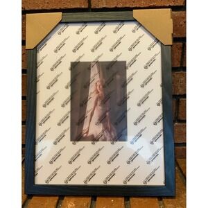 11x14 Signature Black Picture Frame with White Mat 5x7 Display Photo